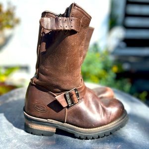 Sketcher Moro boots for sale